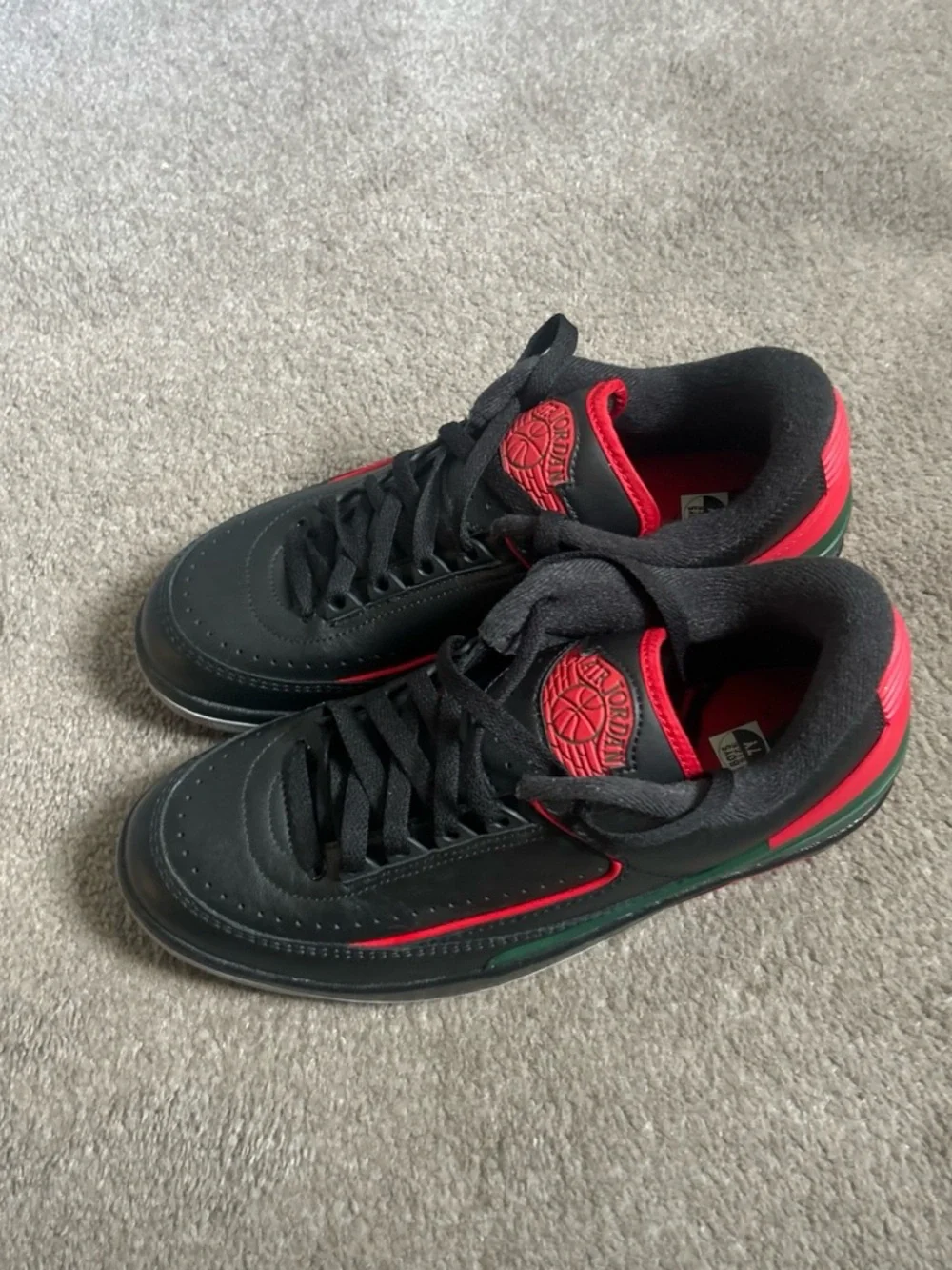 Jordan Men's Black and Red Low-Top Sneakers